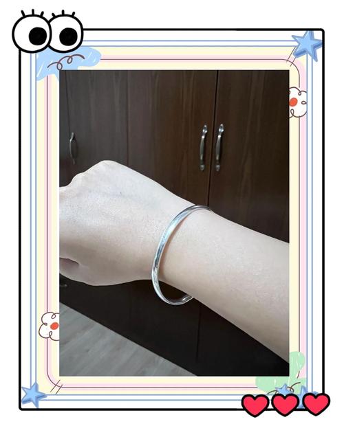 為什麼左手戴金右手戴銀