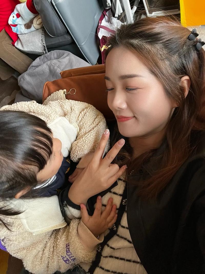 寶寶黏媽媽:從分離焦慮到安全依附,理解與應對的全方位指南 3 寶寶黏媽媽