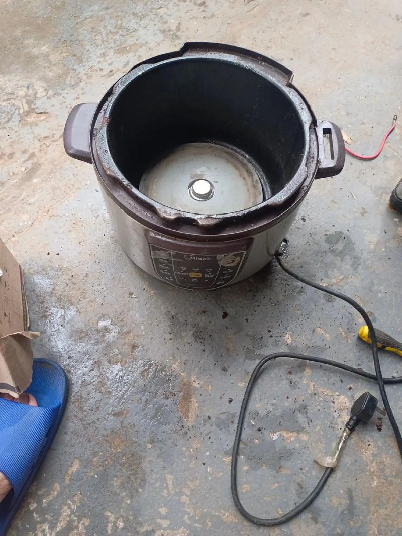 電子鍋外鍋加水會壞掉嗎:深入解析與正確使用指南 3 電子鍋外鍋加水會壞掉嗎