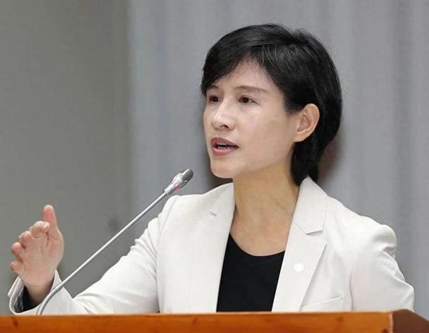 鄭麗君哪裡人