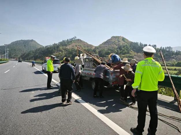 貨車後面載人罰多少