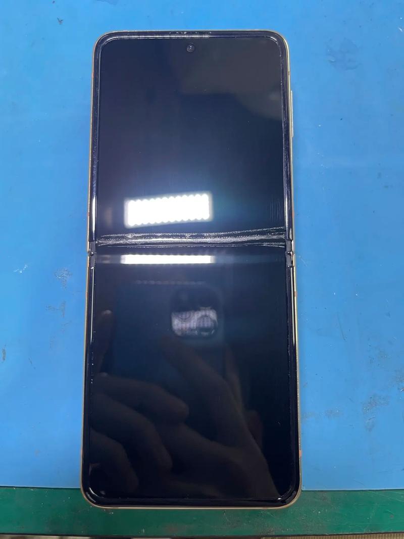 折疊手機會有摺痕嗎