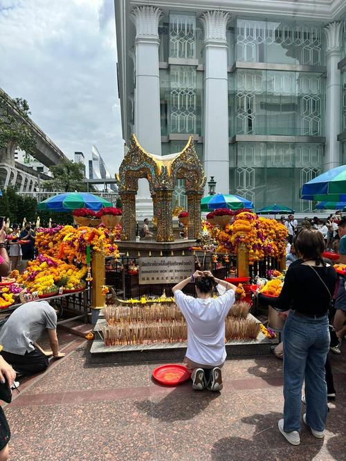 幾點拜四面佛最好