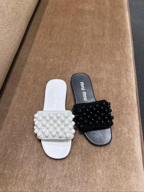 Miu Miu是誰的副牌