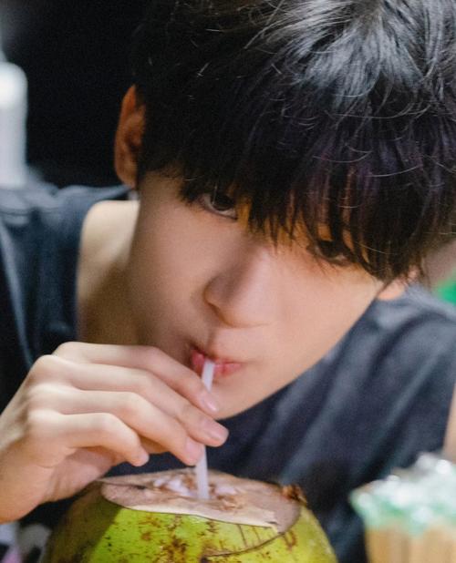 張峻豪:從天才童星到全方位藝人的閃耀之路 1 張峻豪