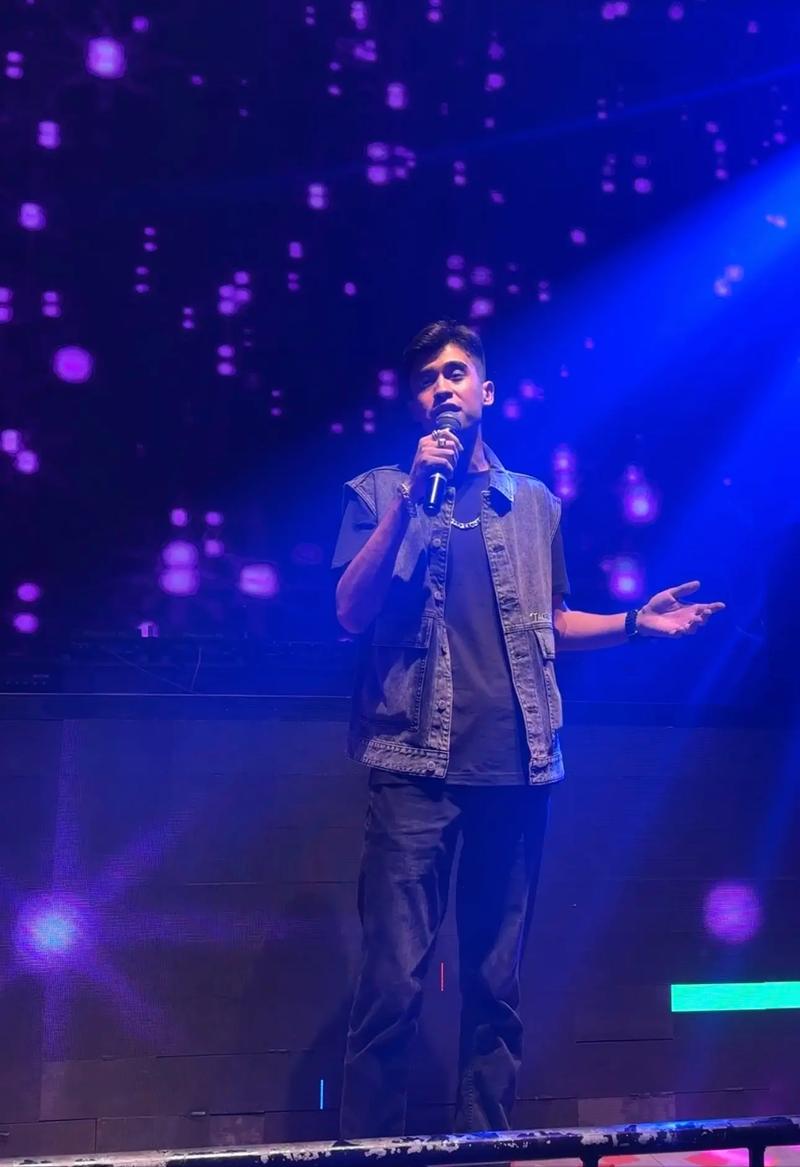 駐唱歌手是什麼