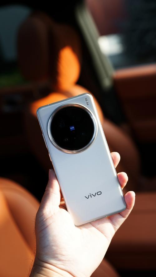 鈦色是什麼顏色