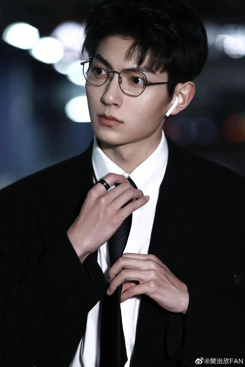 猛毒男主角幾歲