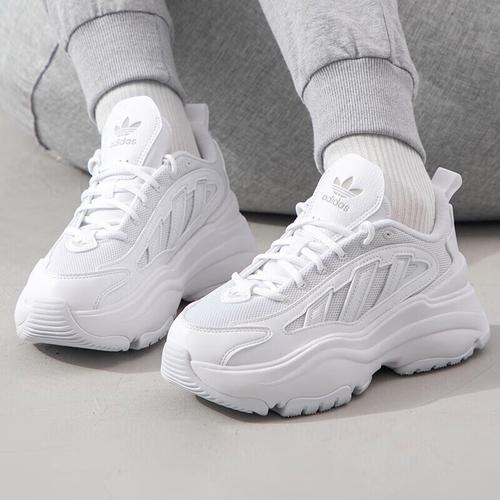 愛迪達女鞋 | 挑選指南、最新款式與穿搭建議,打造專屬風格 3 愛迪達女鞋