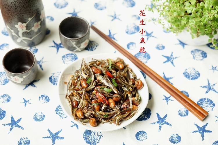 花生小魚乾怎麼炒:掌握酥脆美味的秘訣,一道下酒菜的經典製作教學! 1 花生小魚乾怎麼炒