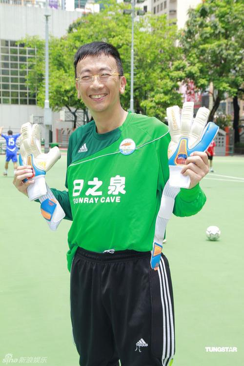 鄭丹瑞今年幾多歲