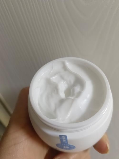 唇皰疹可以擦凡士林嗎