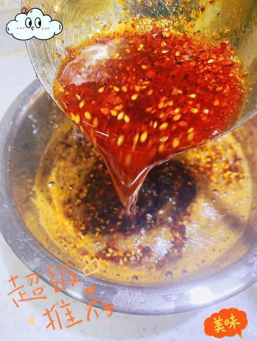 如何清洗辣椒油:徹底告別油膩,讓廚房潔淨如新 3 如何清洗辣椒油