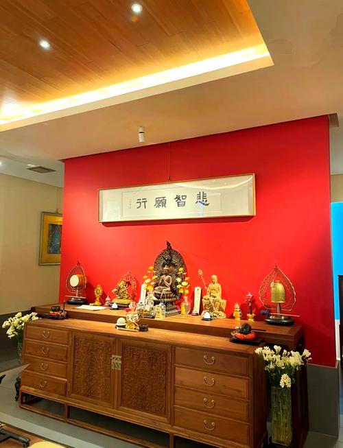 神明廳要明亮嗎:探討光線在神明廳中的重要性與佈置原則 1 神明廳要明亮嗎