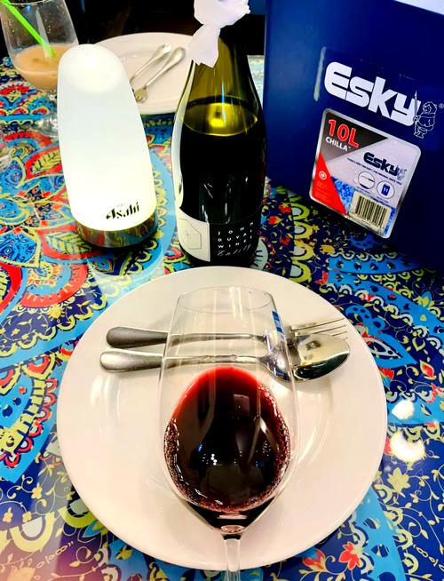 印度人喝什麼酒:探索印度飲酒文化與常見酒類 1 印度人喝什麼酒