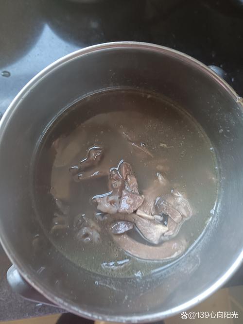 湯燒焦了怎麼辦