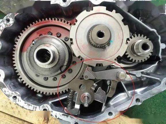 如何判斷變速箱壞掉:掌握關鍵徵兆,避免高昂維修費,守護行車安全 1 如何判斷變速箱壞掉