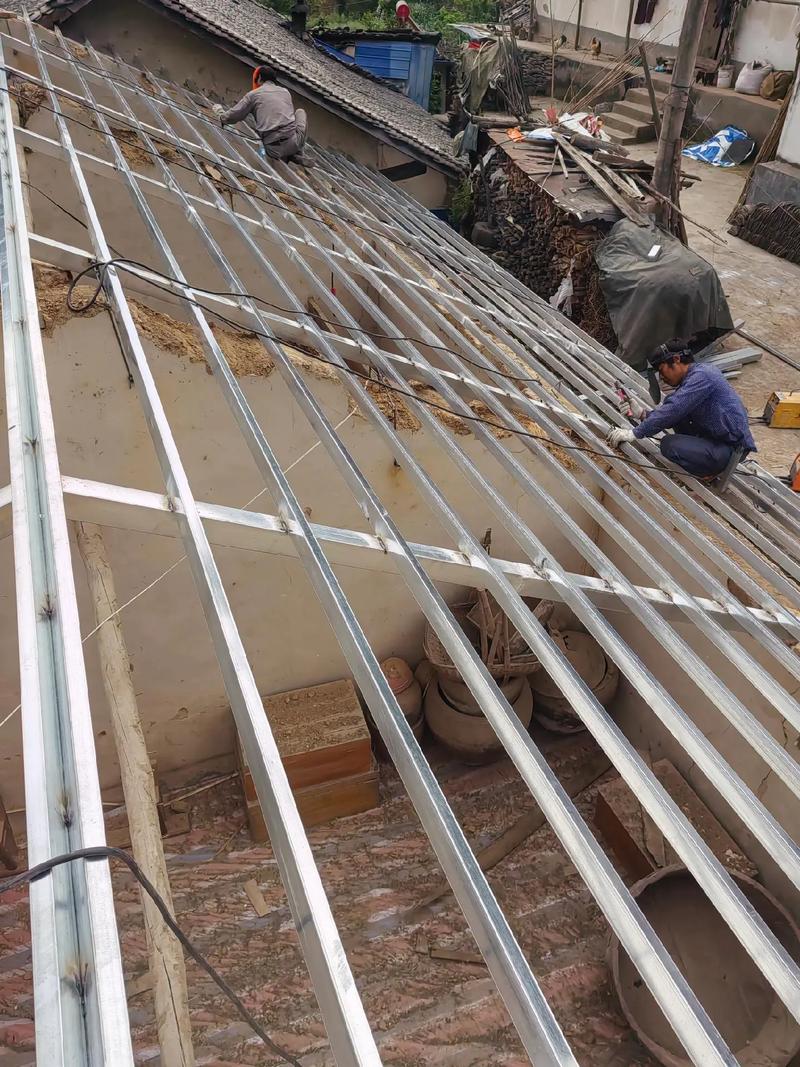 換屋頂要多少錢:預算規劃與成本分析全攻略 1 換屋頂要多少錢