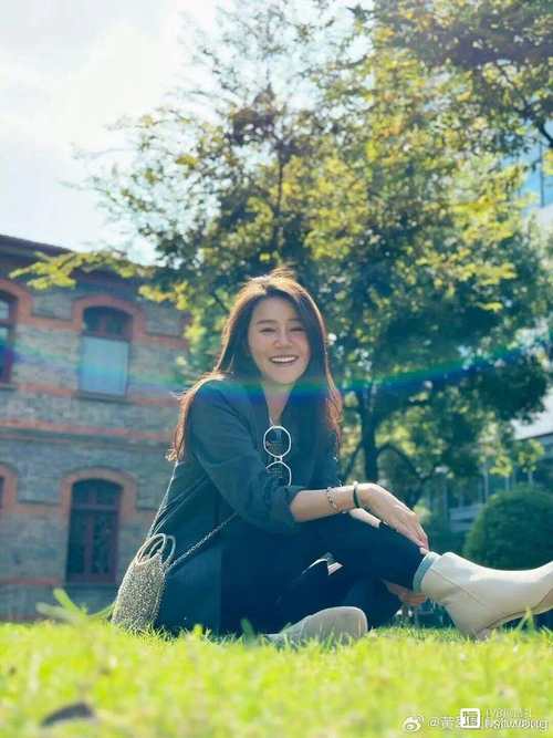 黃翠如今年幾多歲