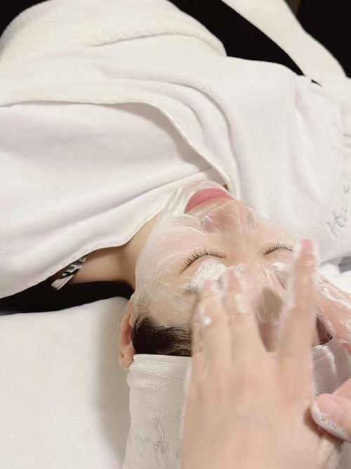 光療有氣泡怎麼辦 | 完整解析光療凝膠氣泡成因、預防與修復秘訣 3 光療有氣泡怎麼辦