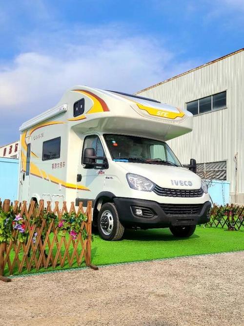 露營車可以坐幾個人