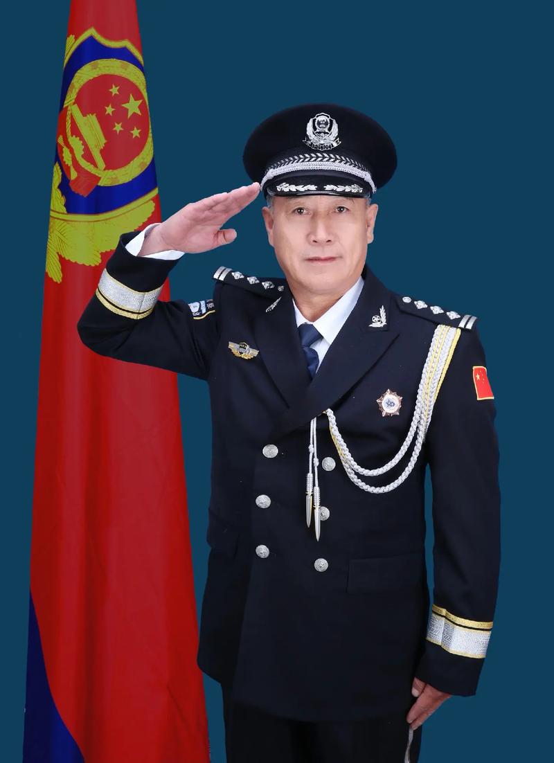 警察幾年可以退休