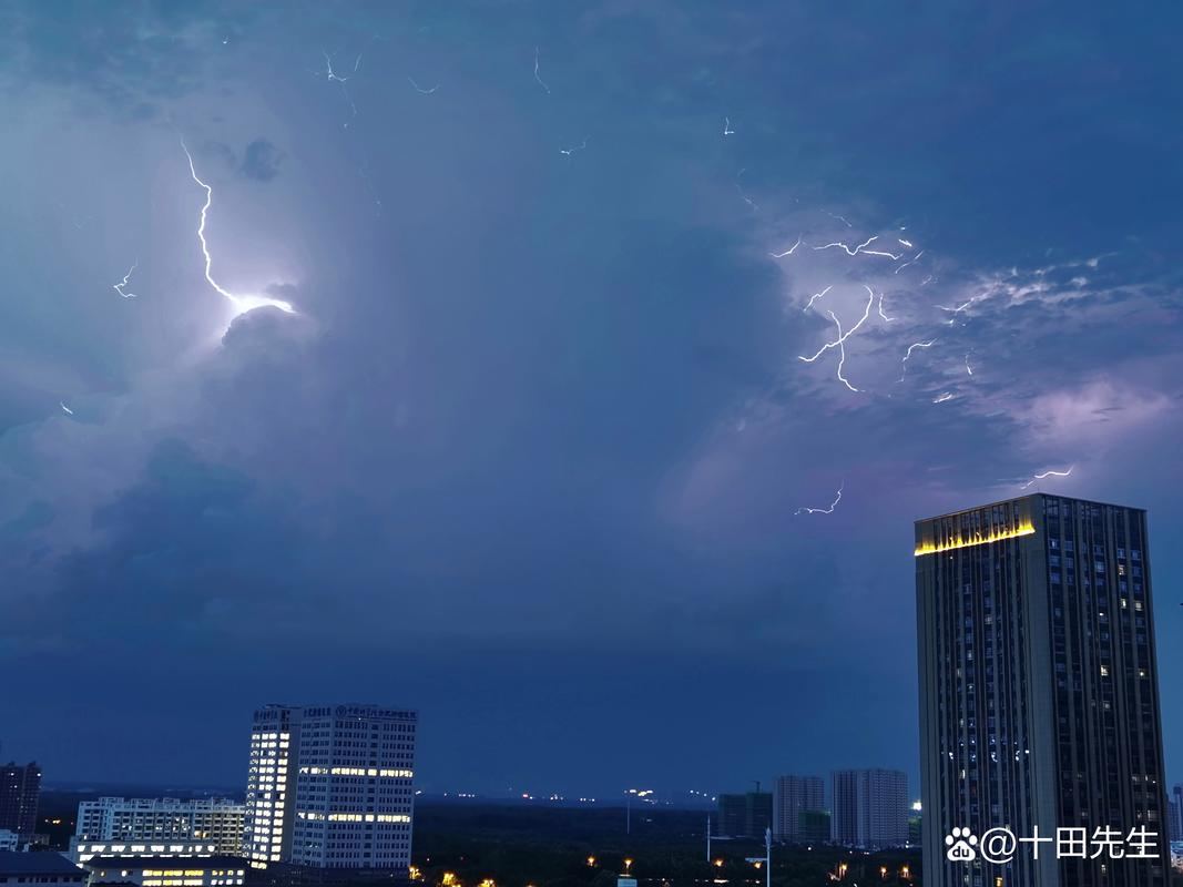 雷電雲