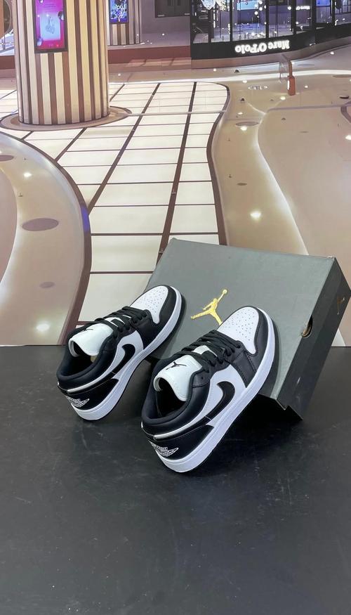 aj1版型正常嗎