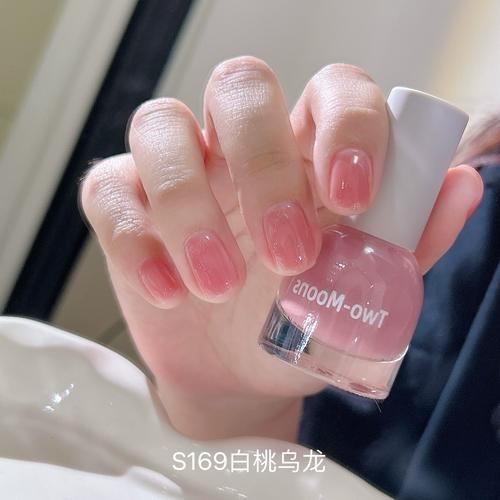 指甲油要搖嗎:專業解密美甲上色前的小撇步! 3 指甲油要搖嗎