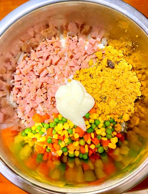 肉鬆飯糰怎麼做