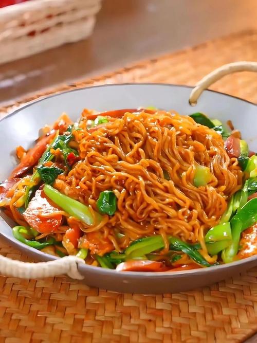 炒泡麵熱量高嗎