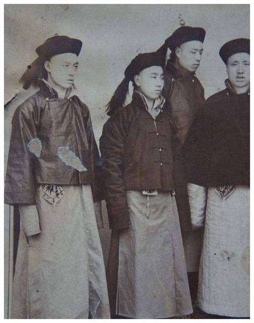 清朝一個營多少人