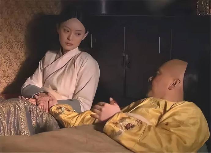 乾隆是甄嬛生的嗎