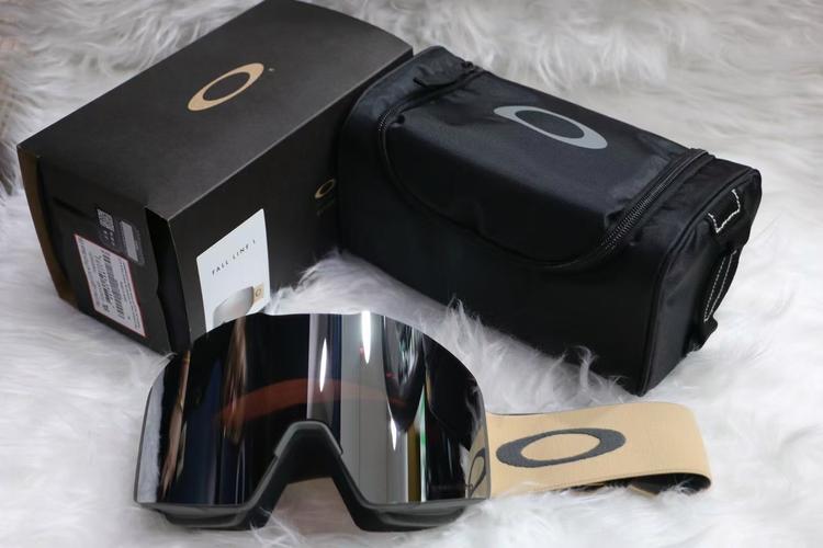 oakley 是什麼牌子
