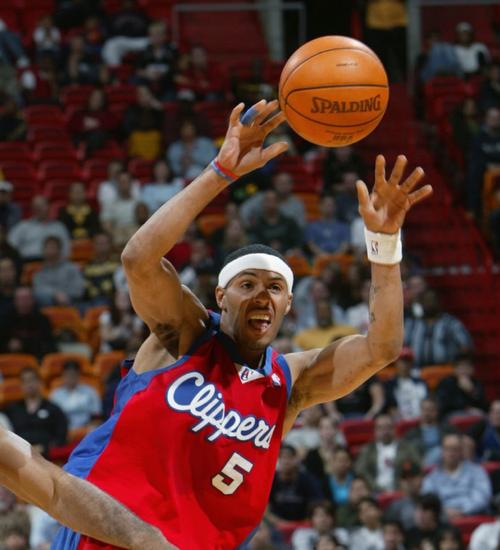 豪斯為什麼跛腳:深度解析格雷戈里豪斯醫生跛行的病因與影響 1 豪斯為什麼跛腳