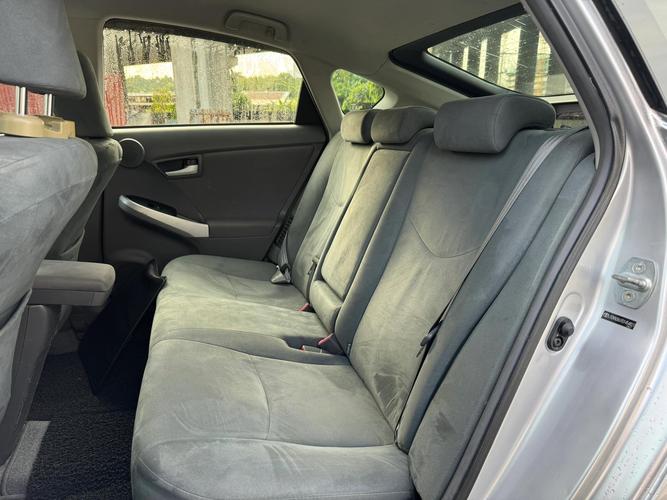 toyota Prius 要充電嗎