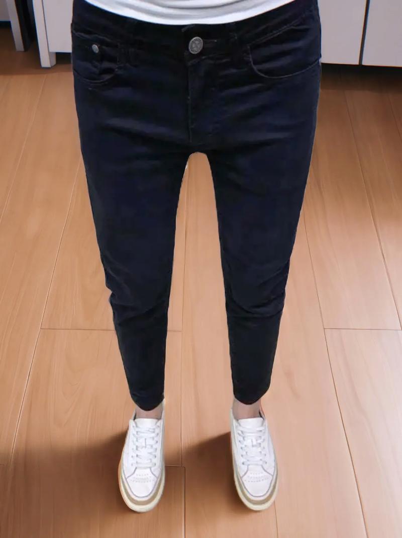黑色牛仔褲
