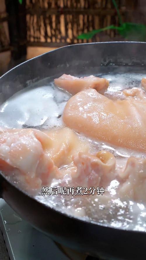 豬耳朵煮多久
