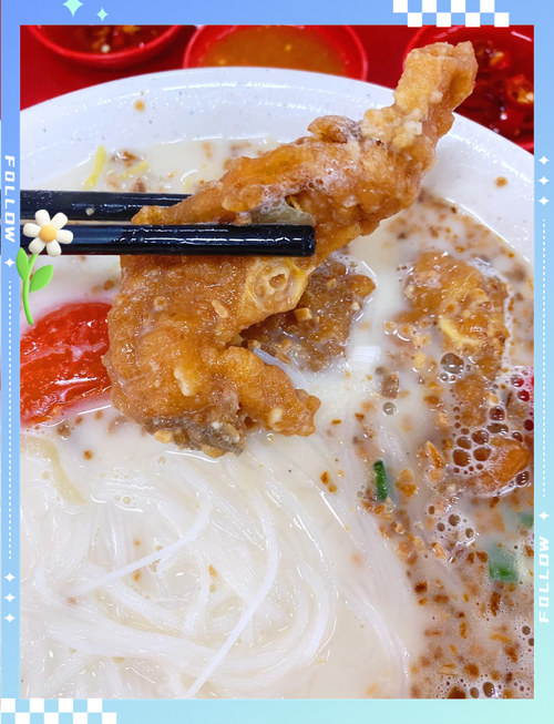 炸魚頭米粉:從街邊小吃到餐桌上的美味傳奇,深度解析烹調技藝與文化底蘊 1 炸魚頭米粉