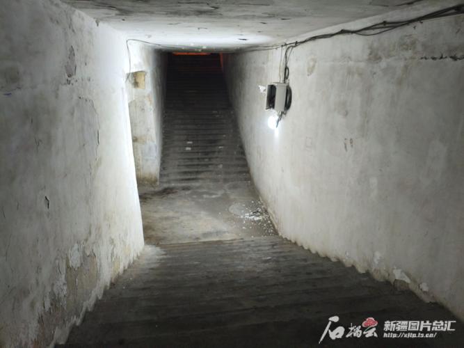 地下道要開燈嗎