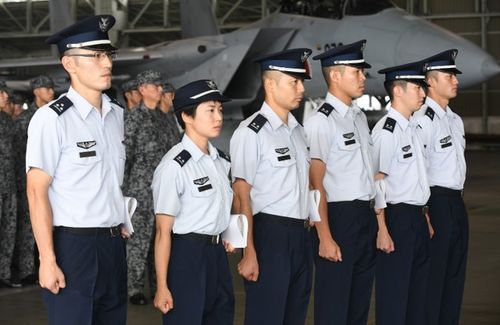 飛官要訓練多久