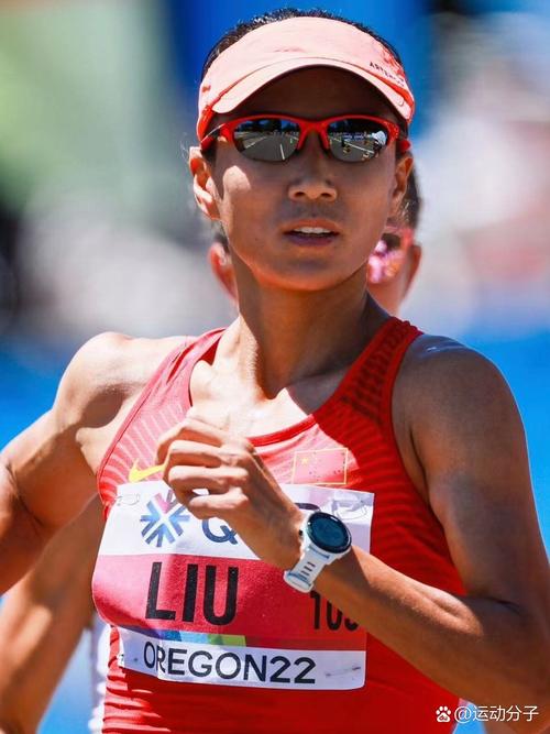 台灣田徑100公尺紀錄保持人是誰?揭秘「台灣最速男」楊俊瀚的極速傳奇 1 台灣田徑100公尺紀錄保持人是誰