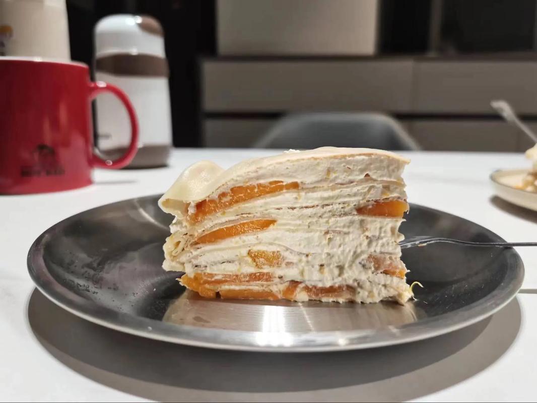 聖保羅千層牛奶蛋糕:深度解析其獨特風味、製作工藝與網路宅配人氣關鍵 1 聖保羅千層牛奶蛋糕