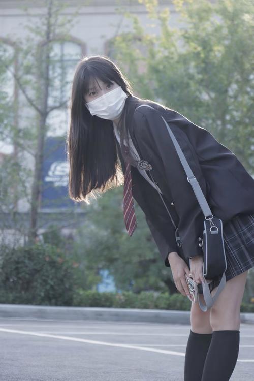 學校可以強制穿制服嗎