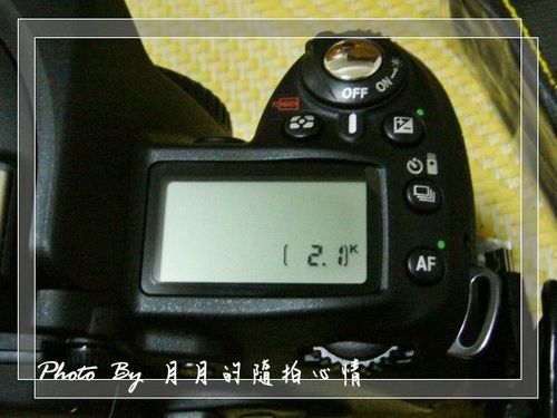 單眼相機怎麼拿