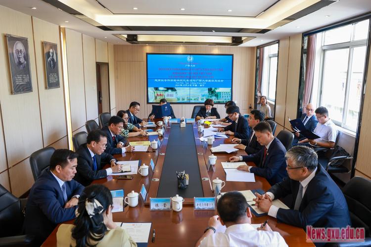 翰林社會:從教科書到真實世界,建構公民意識與參與行動的關鍵思維 1 翰林社會