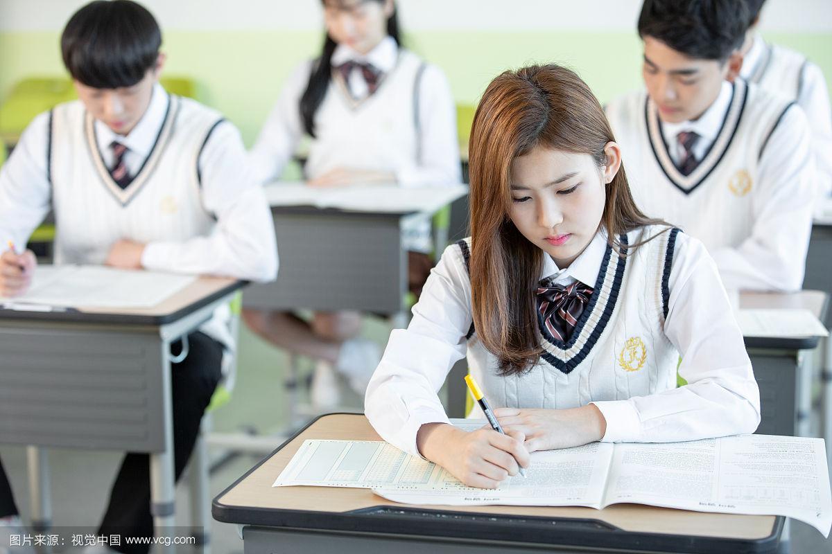 被扣考還要去上課嗎?深度解析你的抉擇、潛在影響與應對策略 1 被扣考還要去上課嗎