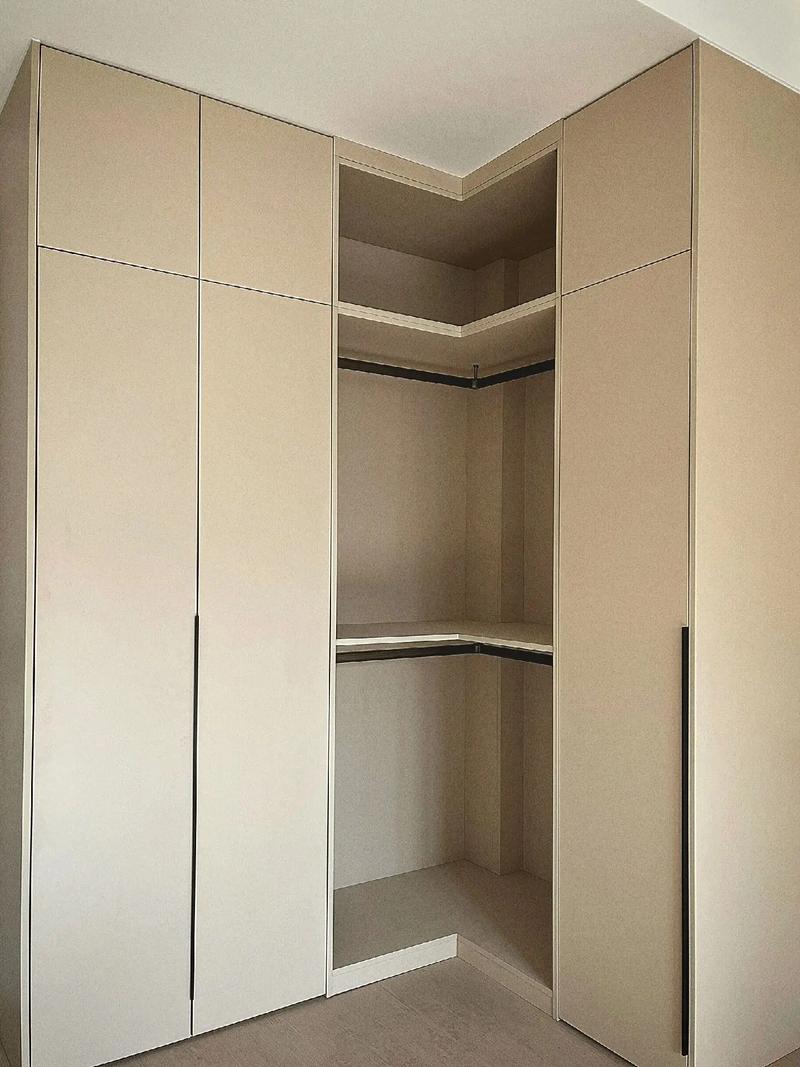 轉角衣櫃實用嗎