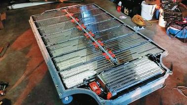 特斯拉換電池很貴嗎?深度解析費用、壽命與養護策略 1 特斯拉換電池很貴嗎