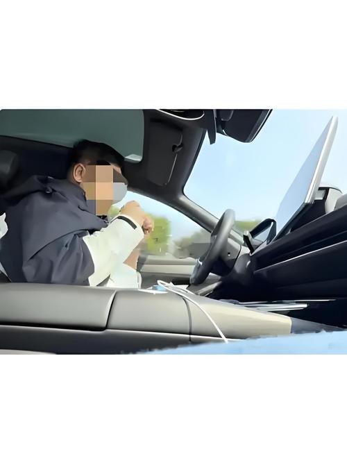 開車無聊可以做什麼